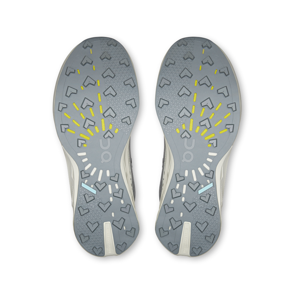 ON Women's Cloudultra Peak - Apollo Aloe
