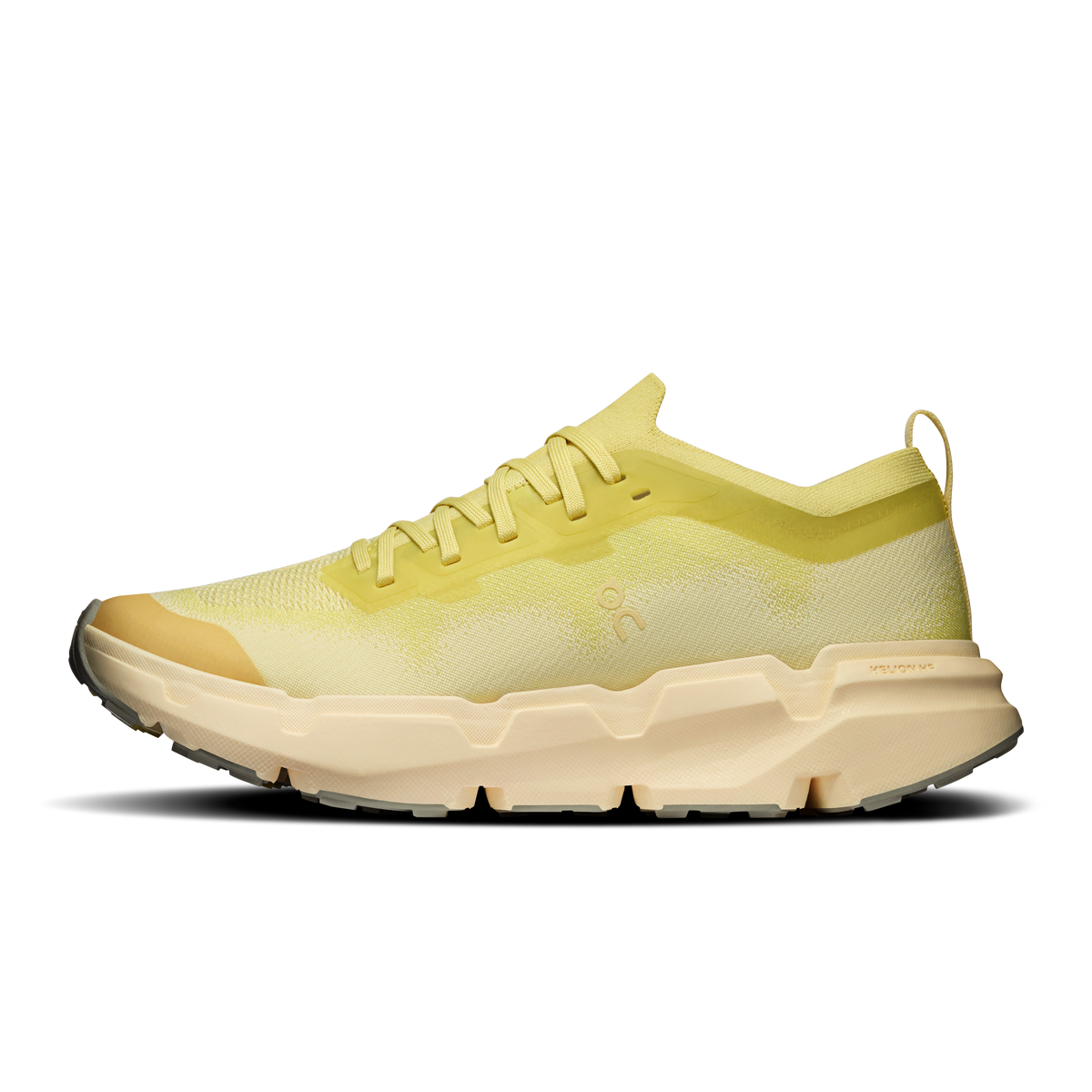 ON Women's Cloudsoma - Acacia Lychee