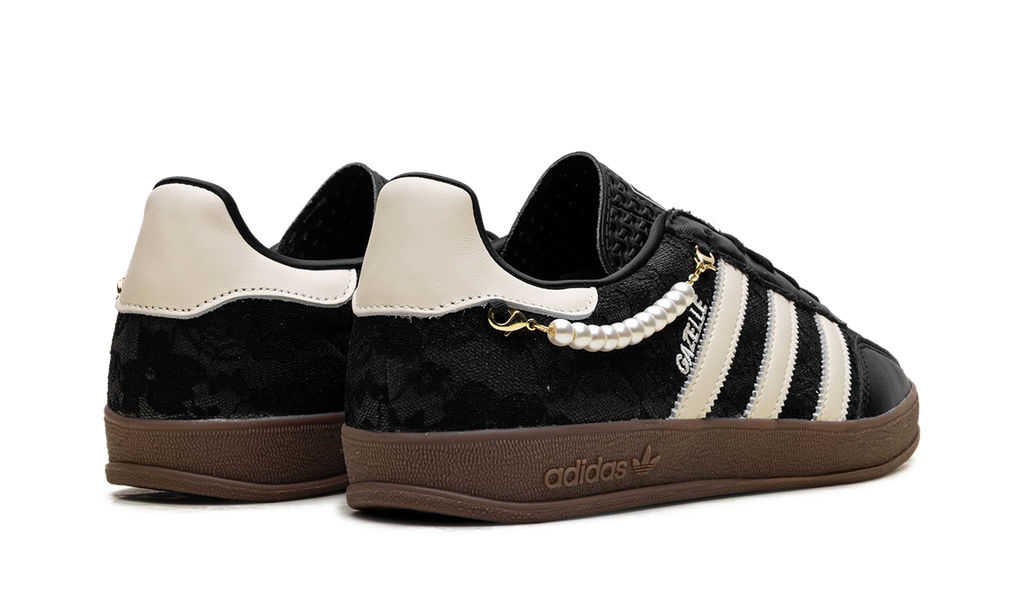 Gazelle Indoor WMNS "Black Pearl" HQ2624
