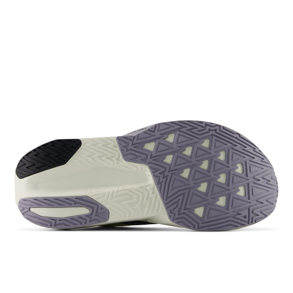 New Balance Womens Fuelcell Rebel V5 - PISTACHIO BUTTER