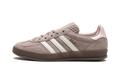 Gazelle Indoor WMNS "Brown Pink" JH6477