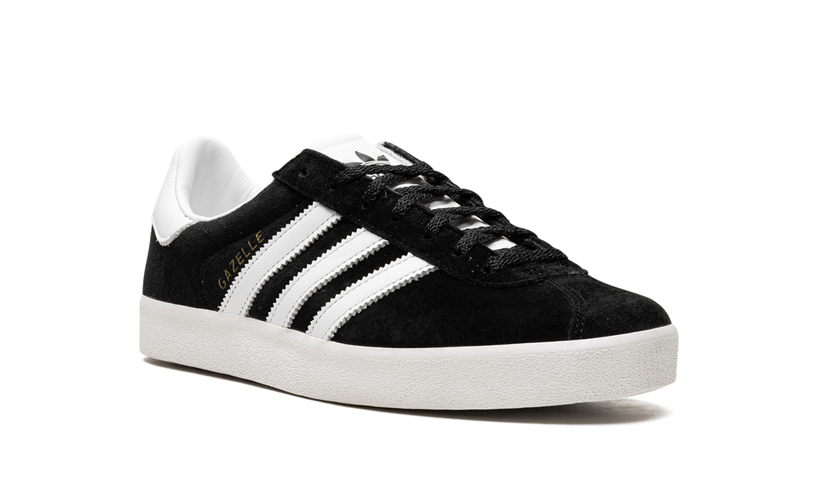 Gazelle 85 "Black / White" FZ5594