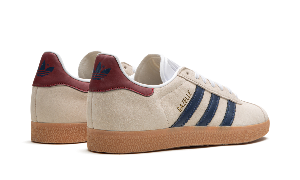 Gazelle "Off White / Dark Blue / Gum" IE0546