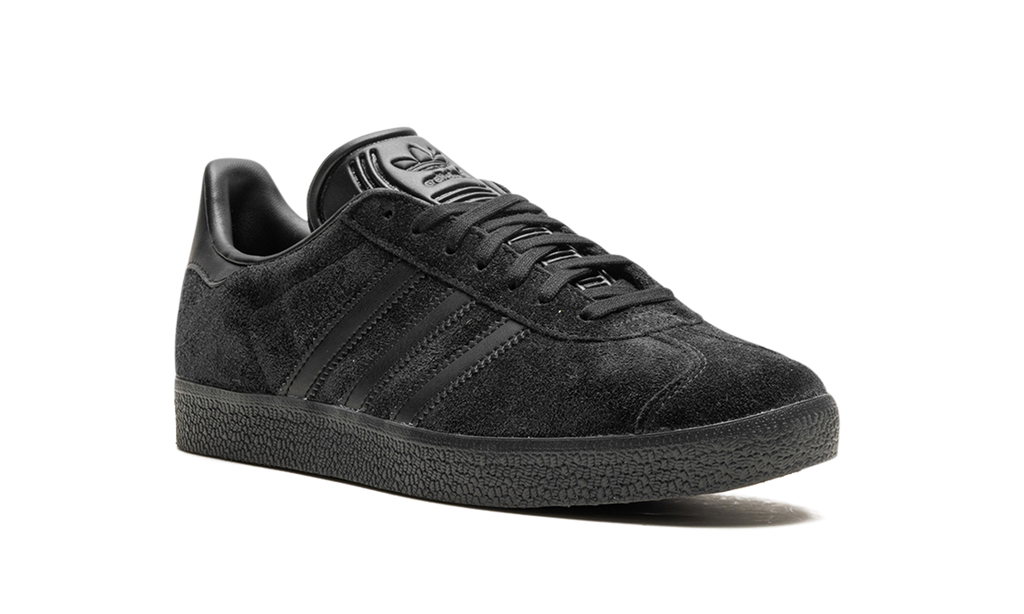 Gazelle "Triple Black" CQ2809