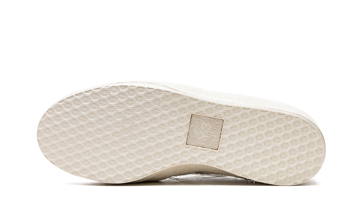 Gazelle "OFF WHITE/OFF WHITE/OFF WHITE" FZ6404