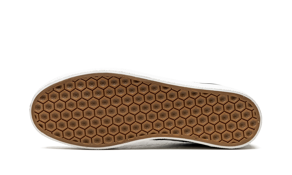 Gazelle "Black White" FX6563