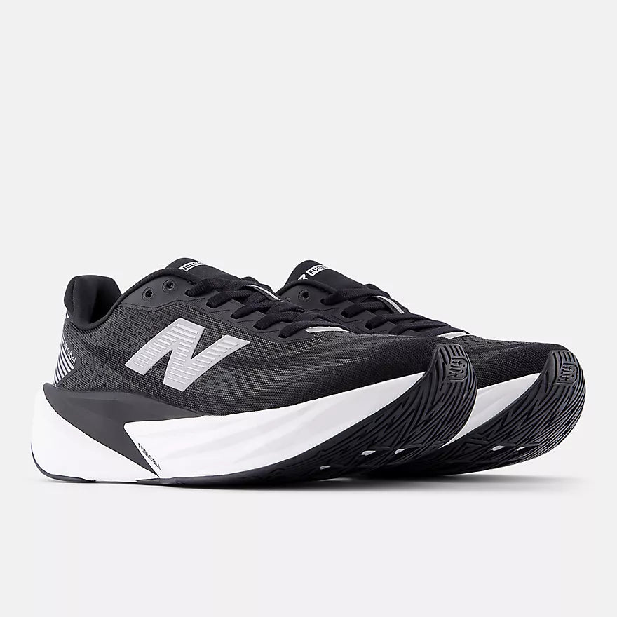 Womens New Balance Rebel V5 - BLACK (Wide)