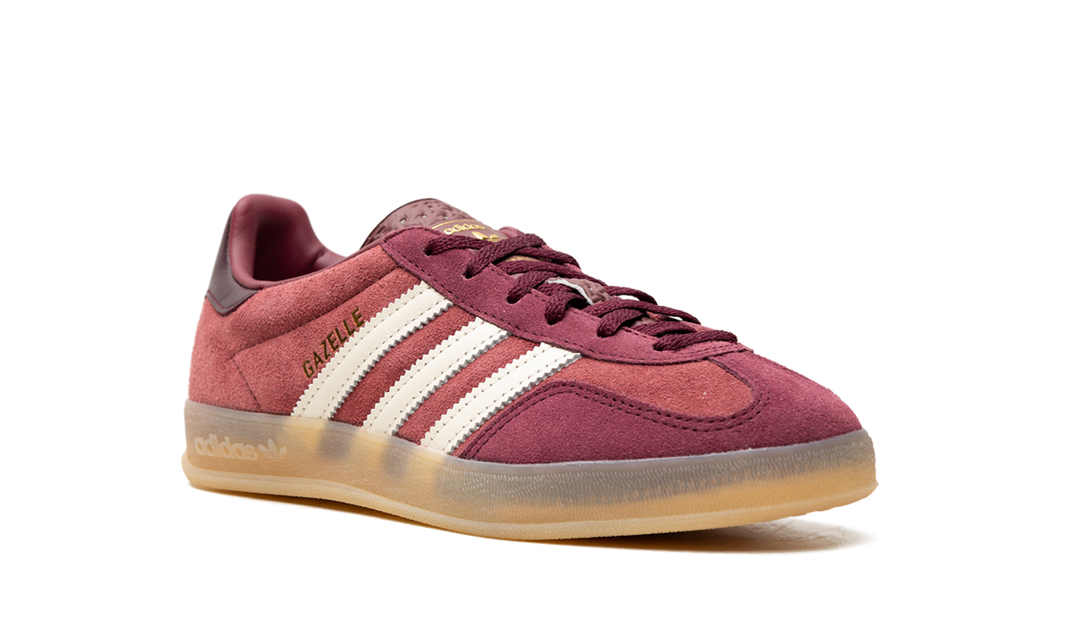 Gazelle Indoor WMNS "Shadow Red Off White" HQ2661